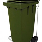 97. Poubelles à pédale 120 litres