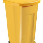 38. Poubelle à pédale - 90 litres