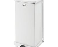 33. Poubelle à pédale 45 litres ou 90 litres