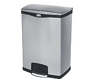 31. Poubelle à pédale en plastic résine 15 - 30 - 50 - 68 - 90 litres