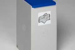 233. Poubelle de tri 40 litres avec couvercle